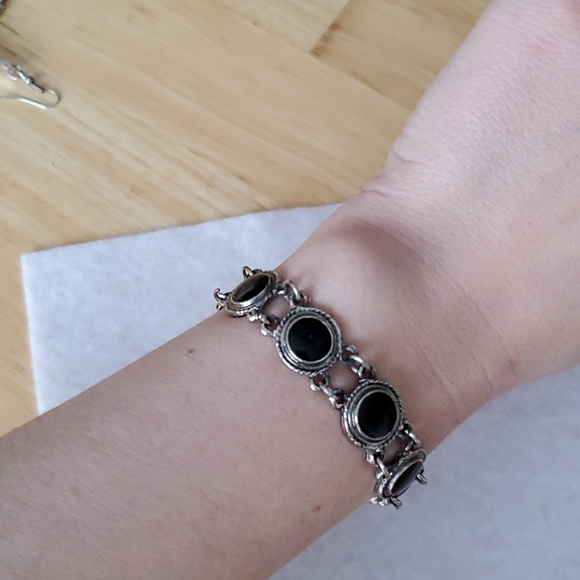 Blank Onyx Silver Bracelet - Picture 2 of 3